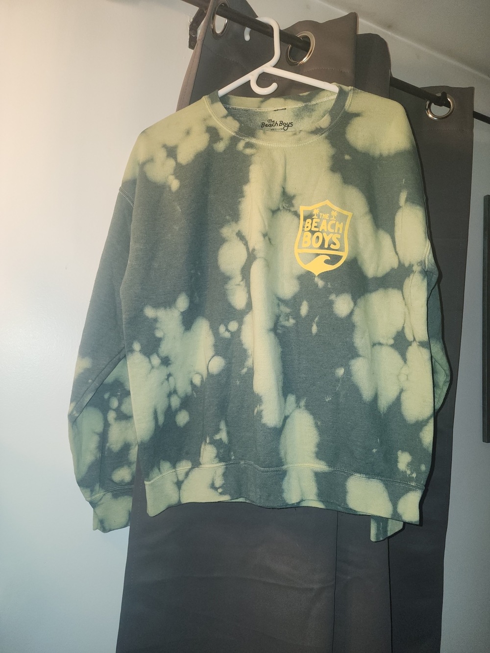 Men’s Tie-Dye Crewneck Sweatshirt - Green/yellow The Beach Boys